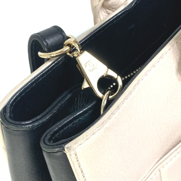 CHANEL CC Mark Bicolor 2WAY Shoulder Bag Beige - Picture 11 of 16